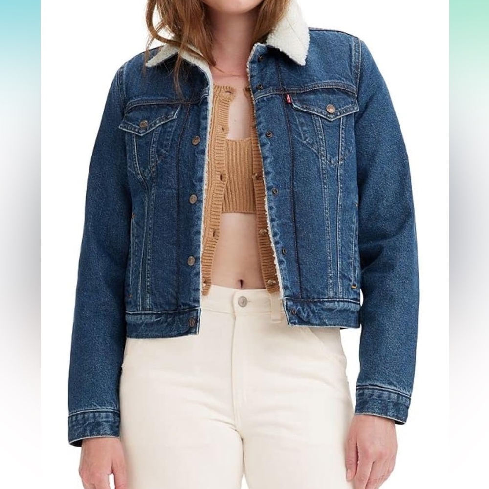 Brand New Levi original sherpa tucker jean jacket dark denim size small